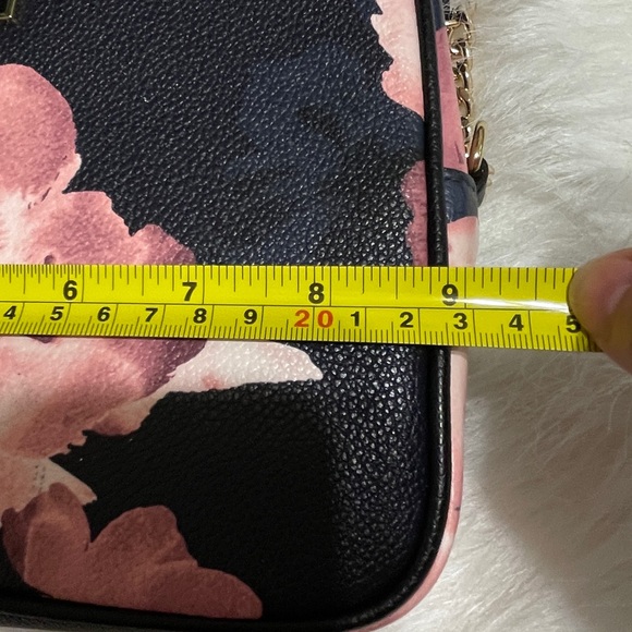 Victoria’s Secret Floral Crossbody Bag – Black & Pink - Picture 5 of 7